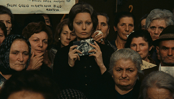 https://www.institut-lumiere.org/storage/file_manager_files/2026/10/les-fleurs-du-soleil-c-studiocanal.jpg